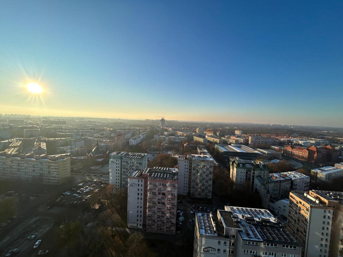 Hanza Tower Home4U Щецин Экстерьер фото